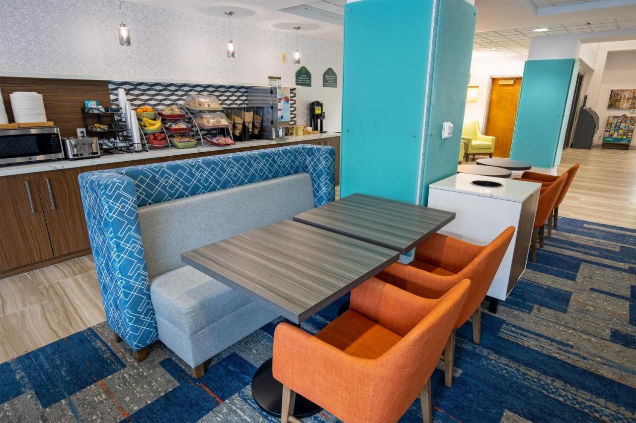 Wingate By Wyndham Lafayette Airport Hotel Exterior photo