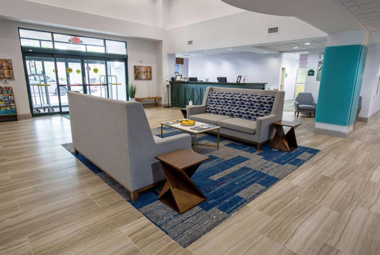 Wingate By Wyndham Lafayette Airport Hotel Exterior photo